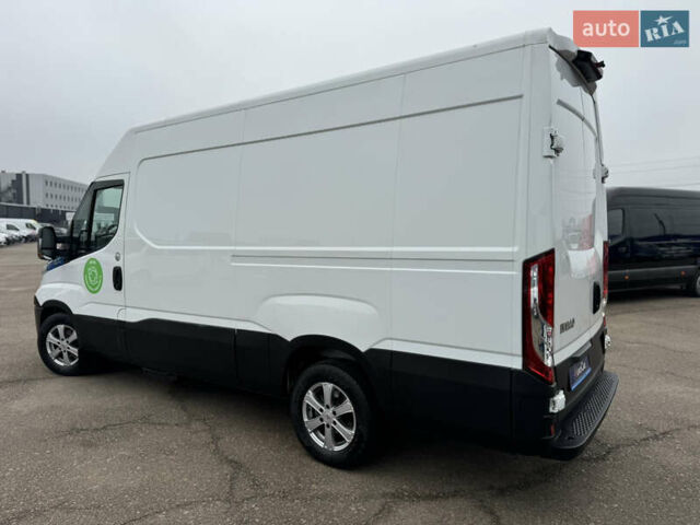 Белый Ивеко Дейли, объемом двигателя 3 л и пробегом 240 тыс. км за 22000 $, фото 7 на Automoto.ua
