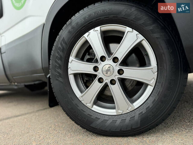 Белый Ивеко Дейли, объемом двигателя 3 л и пробегом 240 тыс. км за 22000 $, фото 17 на Automoto.ua