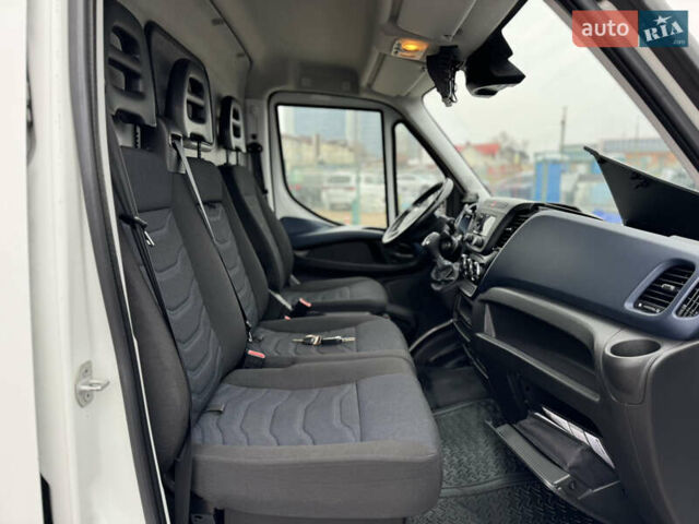 Белый Ивеко Дейли, объемом двигателя 3 л и пробегом 240 тыс. км за 22000 $, фото 60 на Automoto.ua