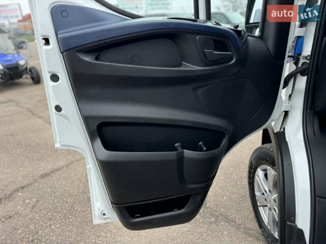 Белый Ивеко Дейли, объемом двигателя 3 л и пробегом 240 тыс. км за 22000 $, фото 31 на Automoto.ua