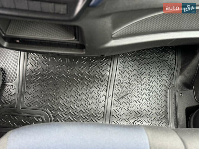 Белый Ивеко Дейли, объемом двигателя 3 л и пробегом 240 тыс. км за 22000 $, фото 53 на Automoto.ua