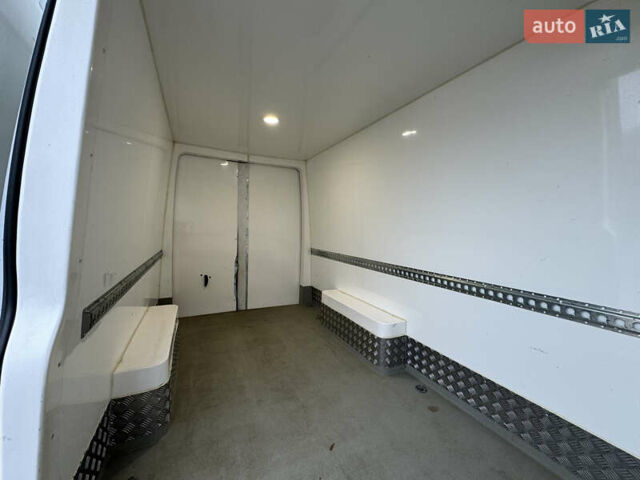 Белый Ивеко Дейли, объемом двигателя 3 л и пробегом 240 тыс. км за 22000 $, фото 76 на Automoto.ua