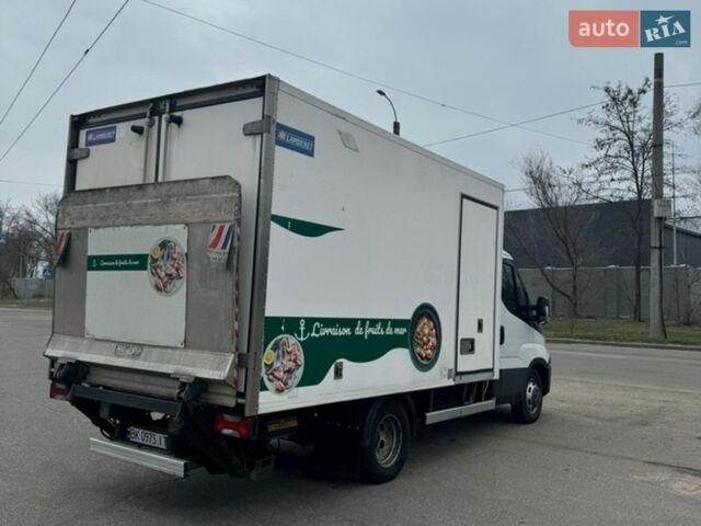 Белый Ивеко Дейли, объемом двигателя 3 л и пробегом 350 тыс. км за 28000 $, фото 4 на Automoto.ua