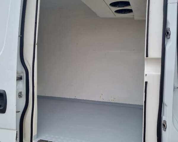 Белый Ивеко Дейли, объемом двигателя 3 л и пробегом 267 тыс. км за 31200 $, фото 27 на Automoto.ua