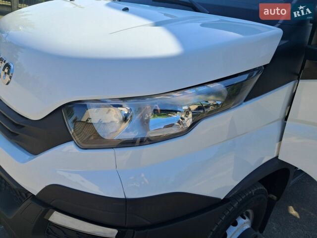 Белый Ивеко Дейли, объемом двигателя 3 л и пробегом 248 тыс. км за 33900 $, фото 11 на Automoto.ua