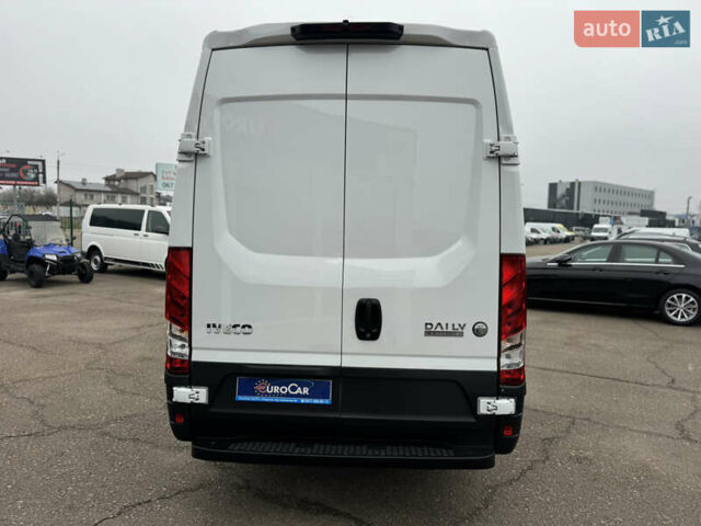 Белый Ивеко Дейли, объемом двигателя 3 л и пробегом 240 тыс. км за 22000 $, фото 6 на Automoto.ua