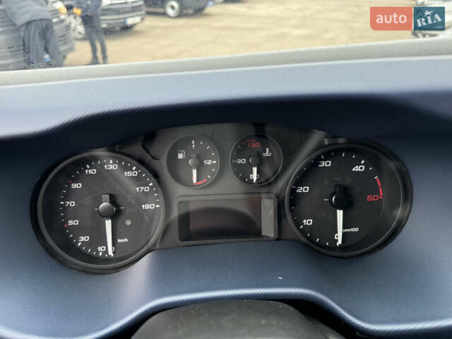 Белый Ивеко Дейли, объемом двигателя 3 л и пробегом 240 тыс. км за 22000 $, фото 95 на Automoto.ua