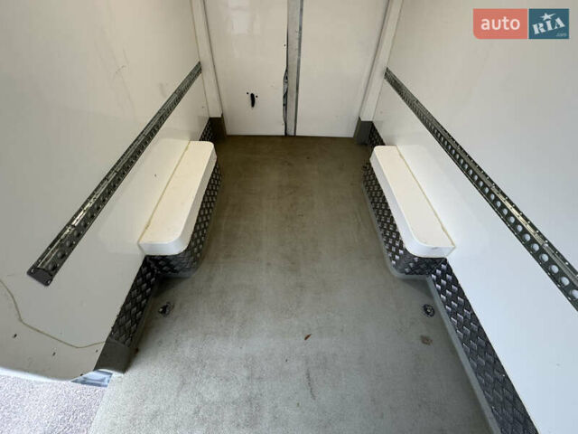 Белый Ивеко Дейли, объемом двигателя 3 л и пробегом 240 тыс. км за 22000 $, фото 77 на Automoto.ua