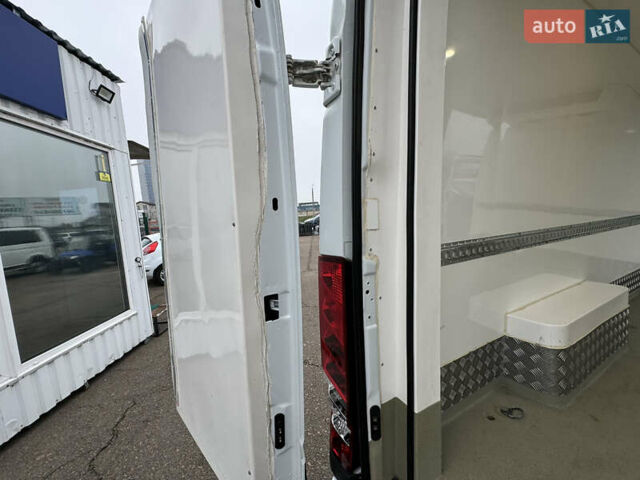 Белый Ивеко Дейли, объемом двигателя 3 л и пробегом 240 тыс. км за 22000 $, фото 89 на Automoto.ua
