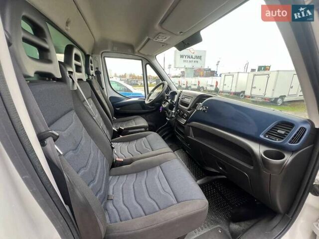 Білий Івеко Дейлі, об'ємом двигуна 2.3 л та пробігом 241 тис. км за 19153 $, фото 11 на Automoto.ua