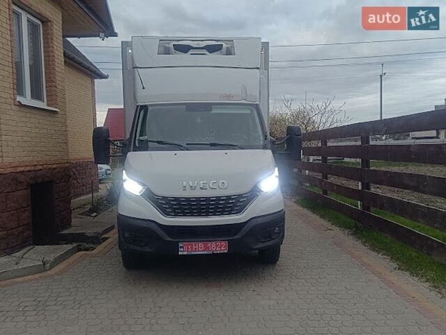Белый Ивеко Дейли, объемом двигателя 3 л и пробегом 402 тыс. км за 44990 $, фото 3 на Automoto.ua