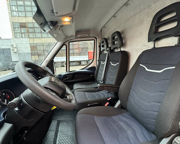 Білий Івеко Дейлі, об'ємом двигуна 2.3 л та пробігом 264 тис. км за 28900 $, фото 16 на Automoto.ua