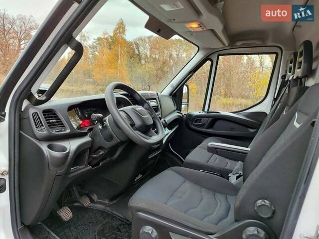 Белый Ивеко Дейли, объемом двигателя 2.3 л и пробегом 130 тыс. км за 25900 $, фото 4 на Automoto.ua