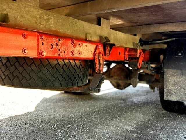 Білий Івеко Дейлі, об'ємом двигуна 2.5 л та пробігом 500 тис. км за 5500 $, фото 4 на Automoto.ua