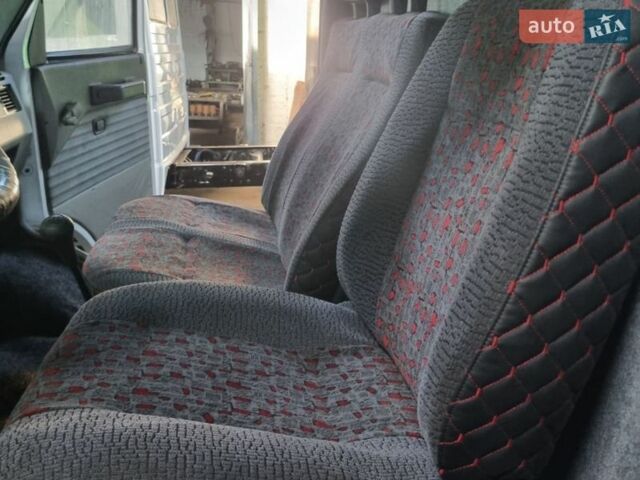 Білий Івеко Дейлі, об'ємом двигуна 2.8 л та пробігом 200 тис. км за 6900 $, фото 16 на Automoto.ua