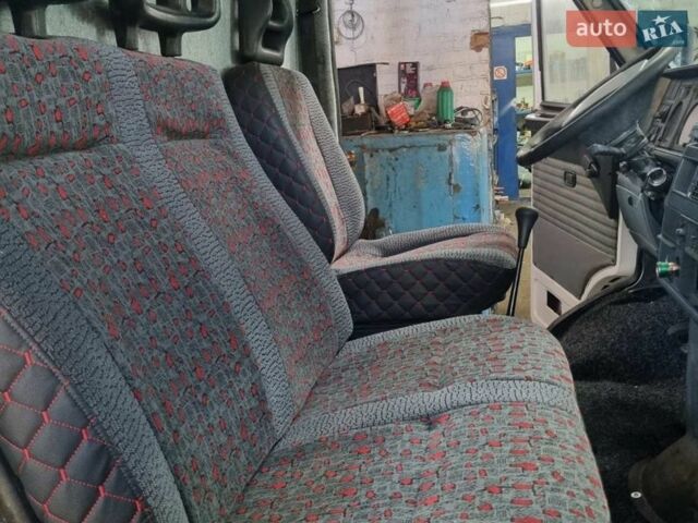 Білий Івеко Дейлі, об'ємом двигуна 2.8 л та пробігом 200 тис. км за 6900 $, фото 14 на Automoto.ua