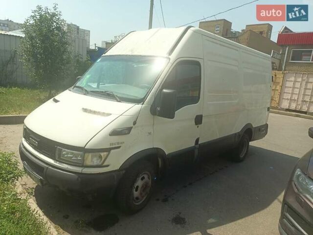 Білий Івеко Дейлі, об'ємом двигуна 2.8 л та пробігом 300 тис. км за 4075 $, фото 2 на Automoto.ua