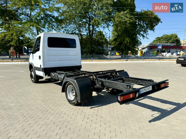 Белый Ивеко Дейли, объемом двигателя 3 л и пробегом 350 тыс. км за 12300 $, фото 4 на Automoto.ua