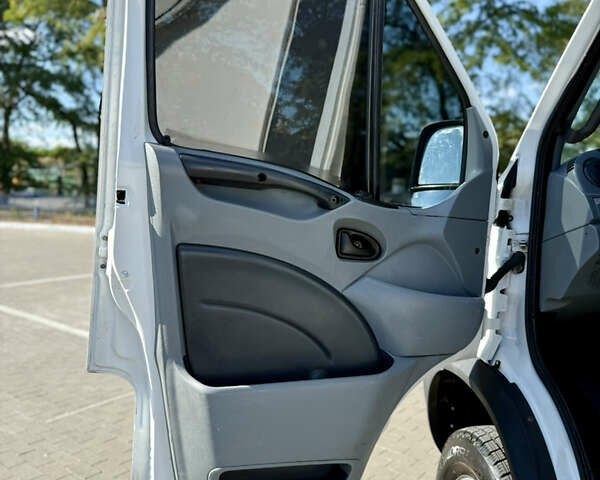 Белый Ивеко Дейли, объемом двигателя 3 л и пробегом 350 тыс. км за 12300 $, фото 25 на Automoto.ua