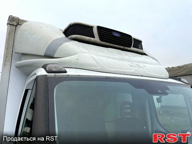 Белый Ивеко Дейли, объемом двигателя 2.5 л и пробегом 300 тыс. км за 10000 $, фото 1 на Automoto.ua