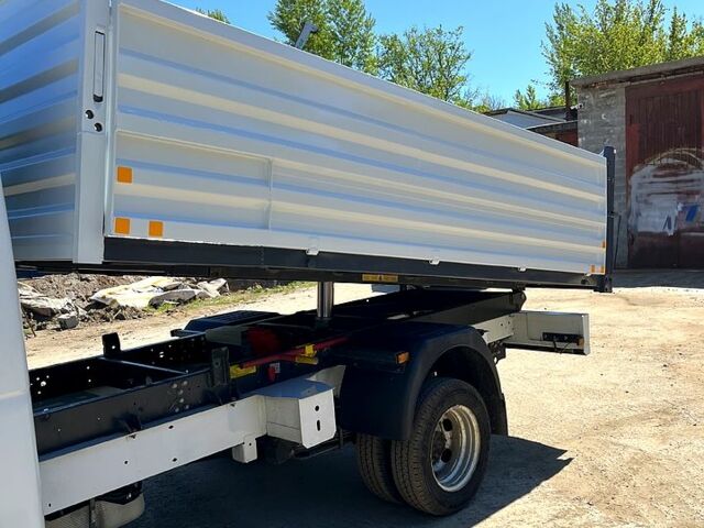 Белый Ивеко Дейли, объемом двигателя 2.5 л и пробегом 528 тыс. км за 7060 $, фото 4 на Automoto.ua