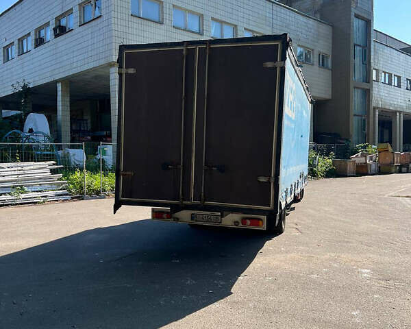 Белый Ивеко Дейли, объемом двигателя 2.5 л и пробегом 400 тыс. км за 4900 $, фото 1 на Automoto.ua