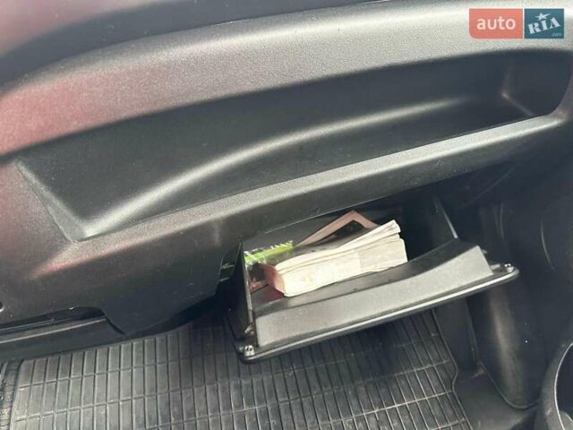 Білий Івеко Дейлі, об'ємом двигуна 3 л та пробігом 466 тис. км за 26600 $, фото 30 на Automoto.ua