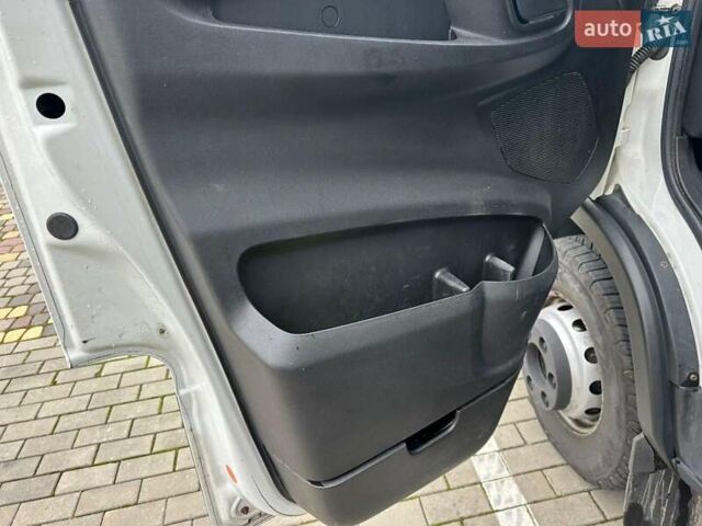 Белый Ивеко Дейли, объемом двигателя 3 л и пробегом 466 тыс. км за 25999 $, фото 27 на Automoto.ua