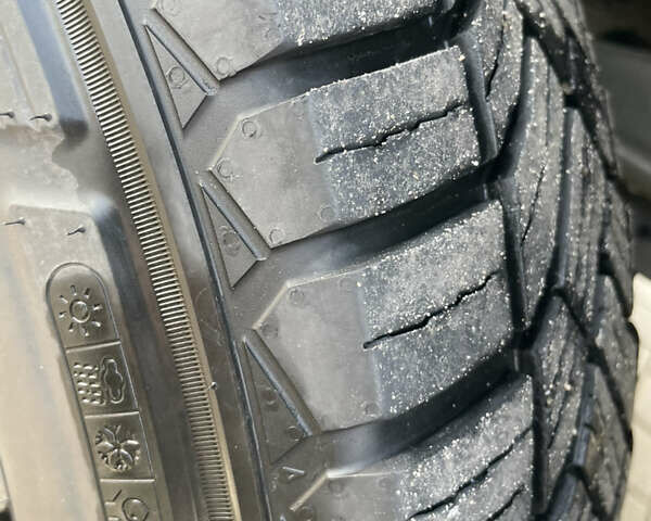 Белый Ивеко Дейли, объемом двигателя 3 л и пробегом 626 тыс. км за 22500 $, фото 9 на Automoto.ua