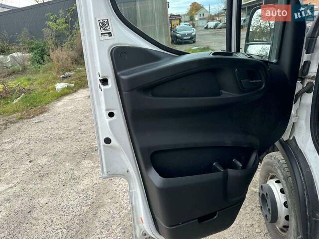 Білий Івеко Дейлі, об'ємом двигуна 3 л та пробігом 466 тис. км за 26600 $, фото 44 на Automoto.ua