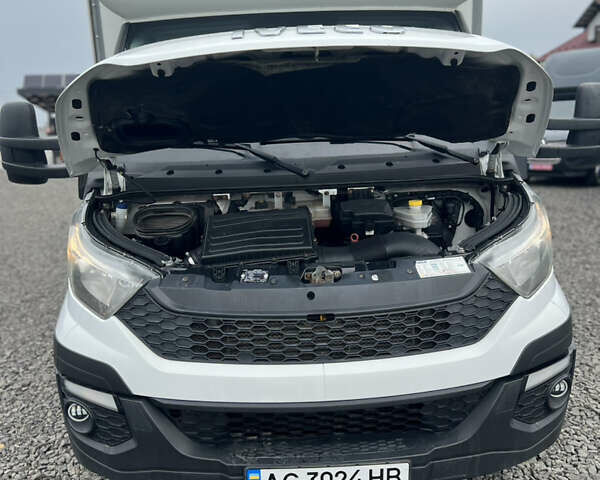 Білий Івеко Дейлі, об'ємом двигуна 3 л та пробігом 400 тис. км за 25900 $, фото 41 на Automoto.ua