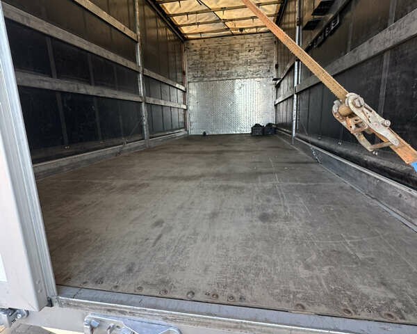 Белый Ивеко Дейли, объемом двигателя 3 л и пробегом 830 тыс. км за 25500 $, фото 8 на Automoto.ua