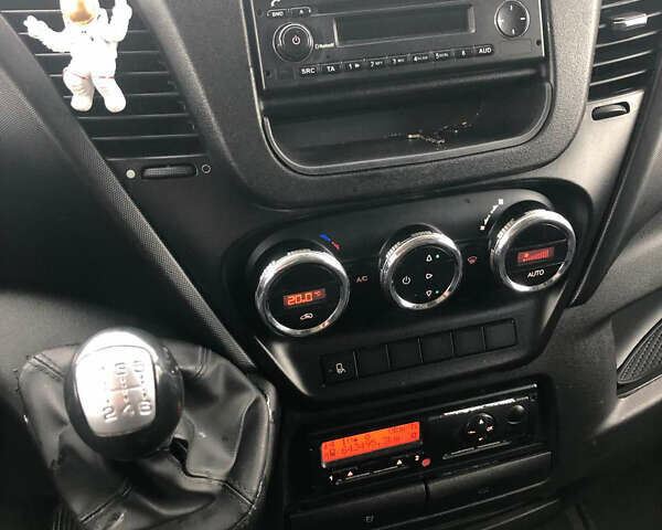 Івеко Дейлі 2015 у Ковель на Automoto.ua Білий Івеко Дейлі, об'ємом двигуна 3 л та пробігом 650 тис. км за 26000 $, фото 11 на Automoto.ua