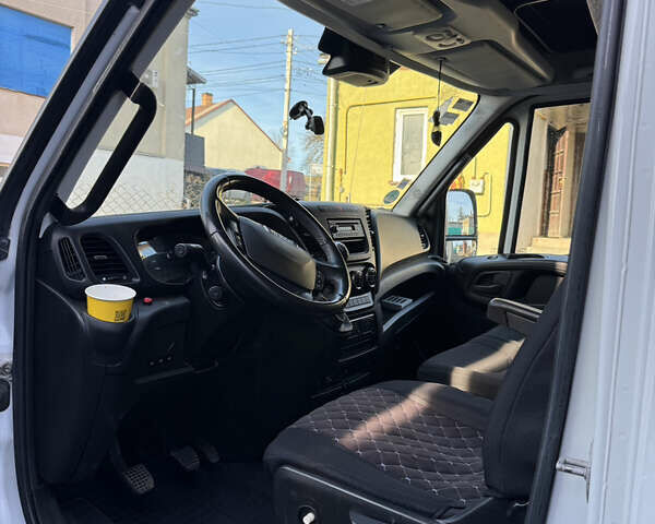 Белый Ивеко Дейли, объемом двигателя 3 л и пробегом 430 тыс. км за 24500 $, фото 9 на Automoto.ua