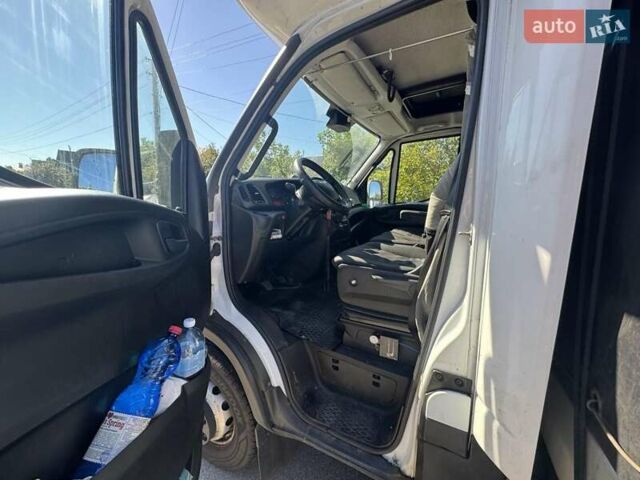 Белый Ивеко Дейли, объемом двигателя 3 л и пробегом 698 тыс. км за 25500 $, фото 5 на Automoto.ua
