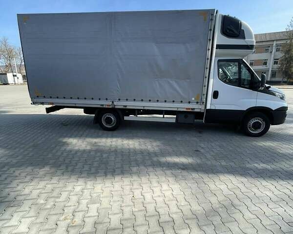 Белый Ивеко Дейли, объемом двигателя 3 л и пробегом 636 тыс. км за 15350 $, фото 5 на Automoto.ua