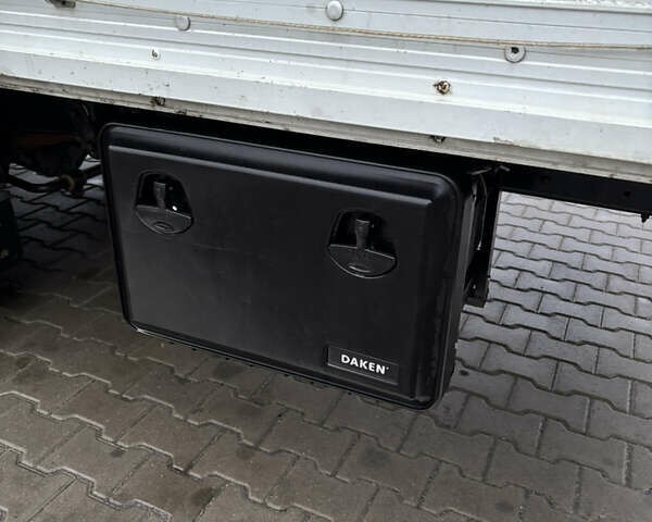 Білий Івеко Дейлі, об'ємом двигуна 3 л та пробігом 338 тис. км за 24999 $, фото 12 на Automoto.ua