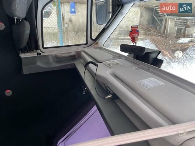 Білий Івеко Дейлі, об'ємом двигуна 3 л та пробігом 249 тис. км за 30000 $, фото 19 на Automoto.ua