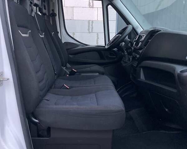 Белый Ивеко Дейли, объемом двигателя 3 л и пробегом 186 тыс. км за 23500 $, фото 9 на Automoto.ua