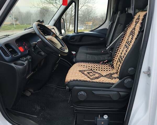 Белый Ивеко Дейли, объемом двигателя 3 л и пробегом 245 тыс. км за 27500 $, фото 17 на Automoto.ua