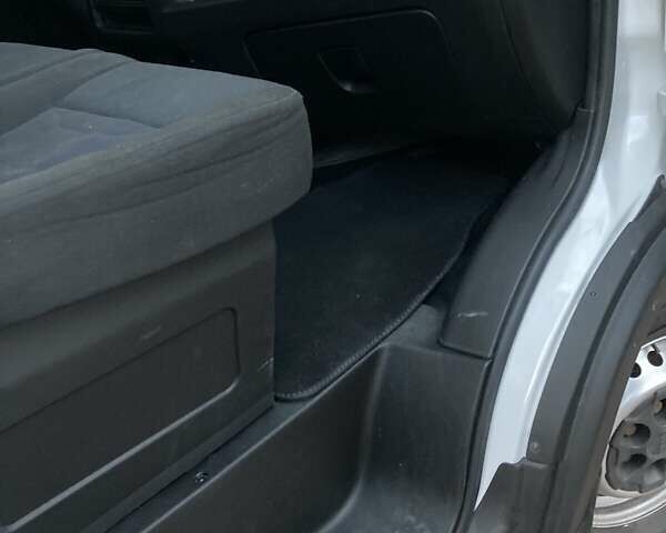 Белый Ивеко Дейли, объемом двигателя 3 л и пробегом 186 тыс. км за 23500 $, фото 8 на Automoto.ua