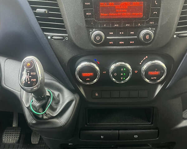 Белый Ивеко Дейли, объемом двигателя 3 л и пробегом 334 тыс. км за 25800 $, фото 9 на Automoto.ua