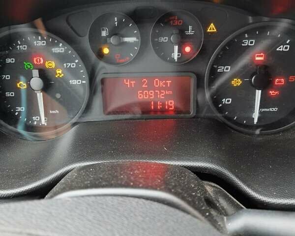 Білий Івеко Дейлі, об'ємом двигуна 3 л та пробігом 61 тис. км за 34900 $, фото 5 на Automoto.ua