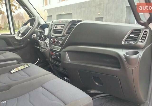 Белый Ивеко Дейли, объемом двигателя 3 л и пробегом 314 тыс. км за 30000 $, фото 9 на Automoto.ua