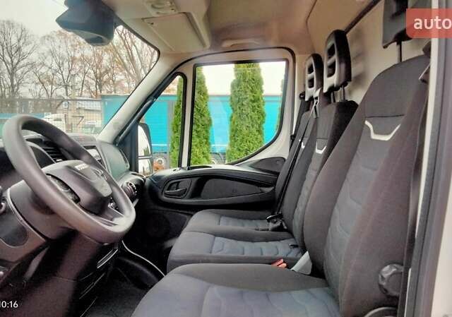 Белый Ивеко Дейли, объемом двигателя 3 л и пробегом 314 тыс. км за 30000 $, фото 4 на Automoto.ua