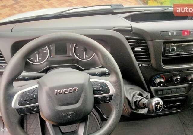 Белый Ивеко Дейли, объемом двигателя 3 л и пробегом 314 тыс. км за 30000 $, фото 5 на Automoto.ua