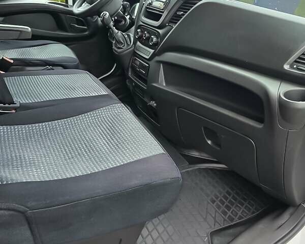 Білий Івеко Дейлі, об'ємом двигуна 3 л та пробігом 250 тис. км за 41500 $, фото 10 на Automoto.ua