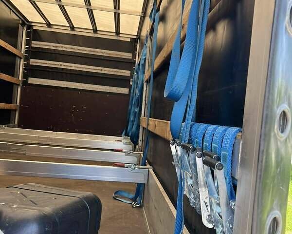 Білий Івеко Дейлі, об'ємом двигуна 3 л та пробігом 350 тис. км за 49798 $, фото 3 на Automoto.ua