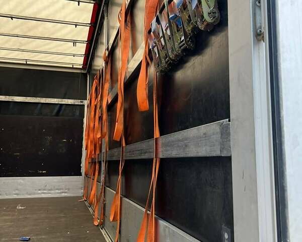 Білий Івеко Дейлі, об'ємом двигуна 3 л та пробігом 350 тис. км за 49798 $, фото 9 на Automoto.ua