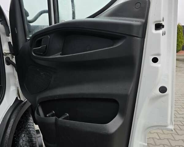 Білий Івеко Дейлі, об'ємом двигуна 3 л та пробігом 250 тис. км за 41500 $, фото 14 на Automoto.ua